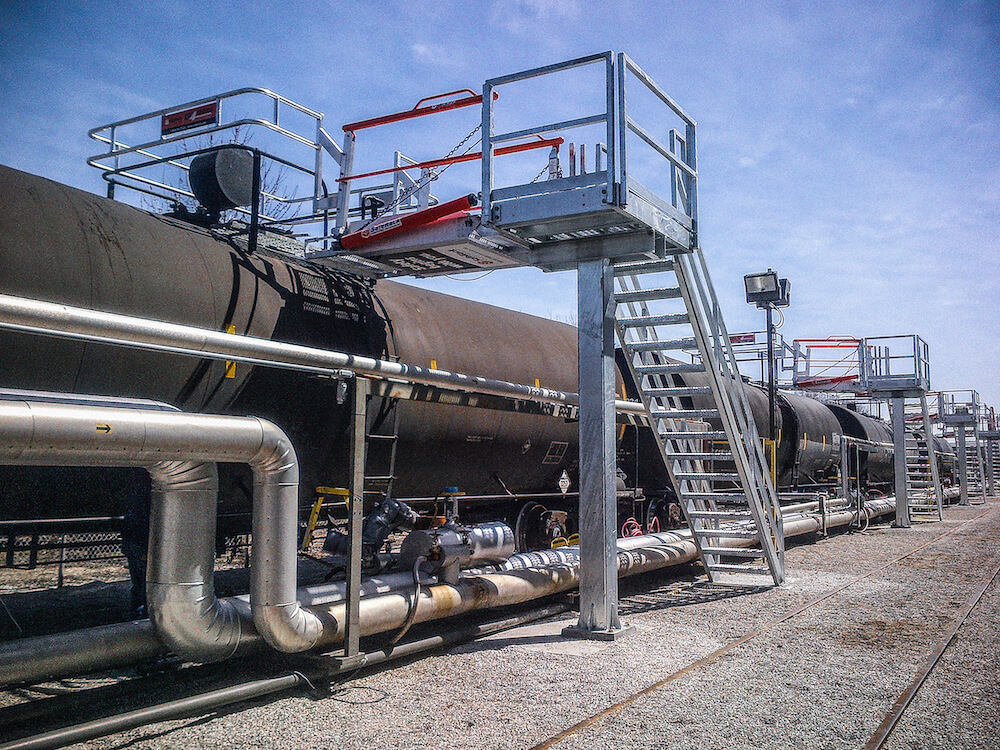 Loading platforms. Платформинг. Loading unloading of Oil. Railway loading structure. Loading-unloading platforms.